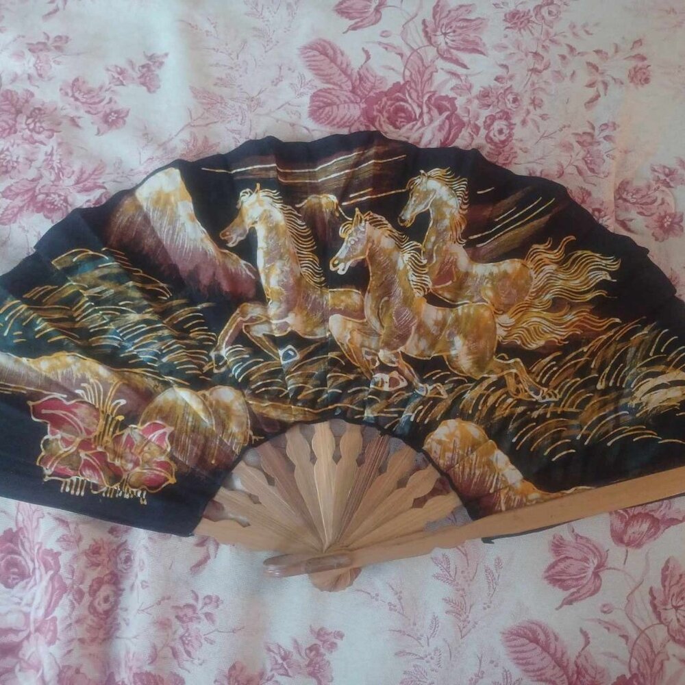 Vintage 1940s Running Horses Fabric Hand Fan, Carved Wooden Spines, Like New!